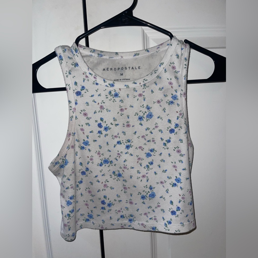 Women’s cropped tank